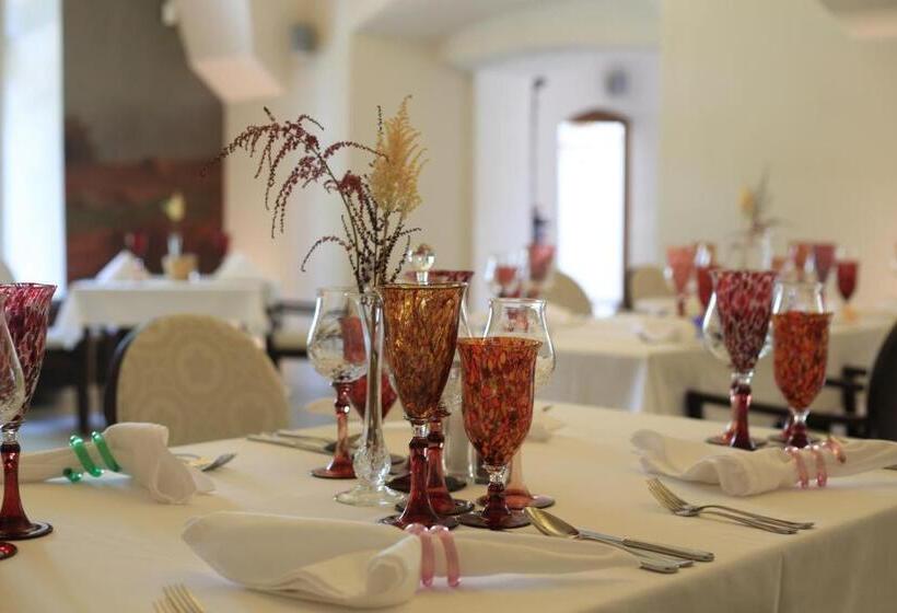 Chateau Herálec Boutique Hotel & Spa By L Occitane