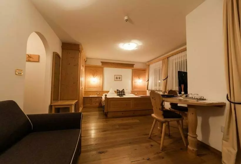 ホテル Garnì Villa Erna