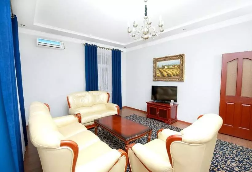 هتل Khujand Deluxe