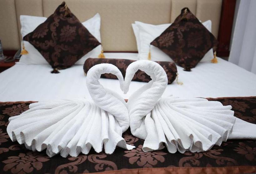 هتل Khujand Deluxe