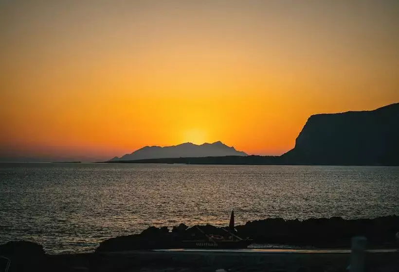 Hotelli Mangia S Favignana Resort