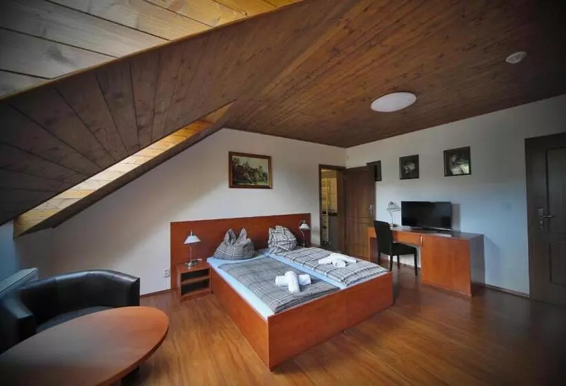 Majatalo Penzion šejby