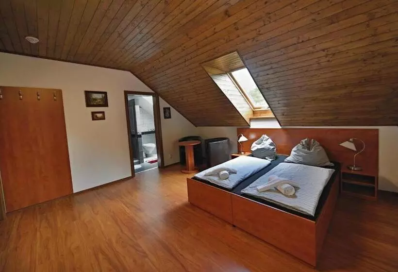 Majatalo Penzion šejby