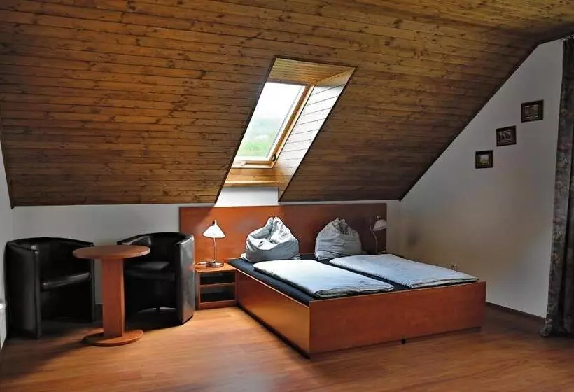 Majatalo Penzion šejby