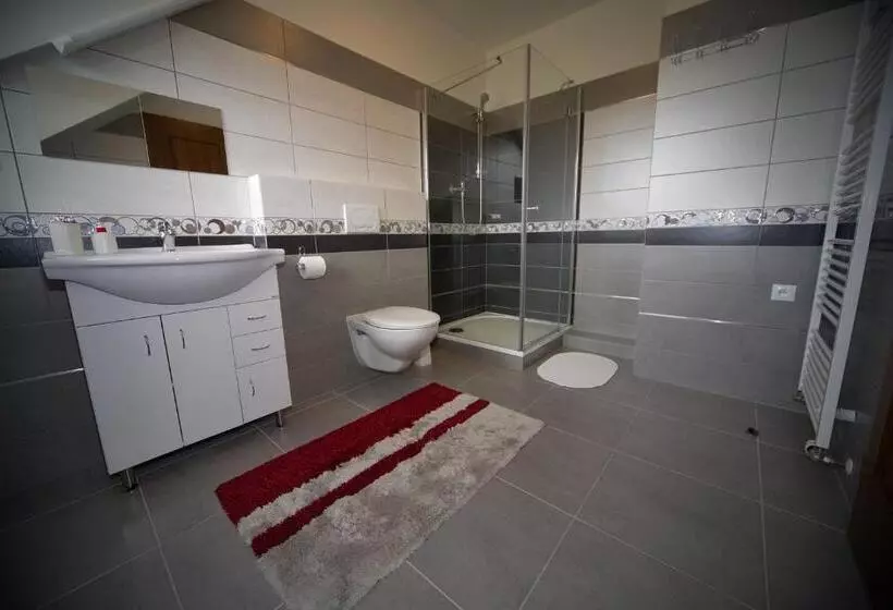 Majatalo Penzion šejby