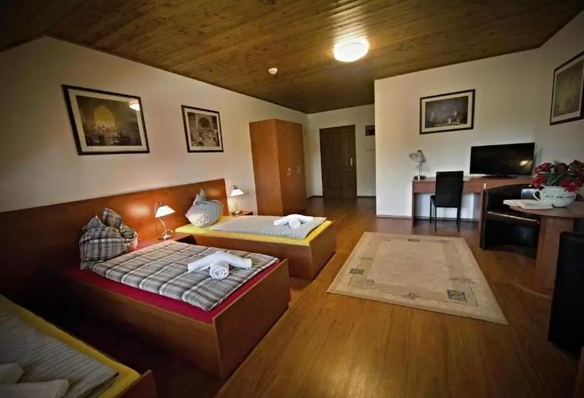 Majatalo Penzion šejby