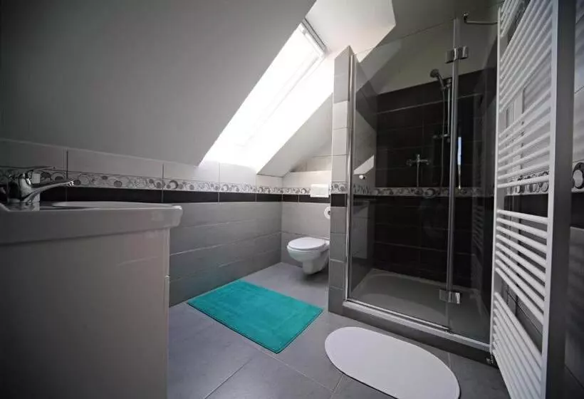 Majatalo Penzion šejby