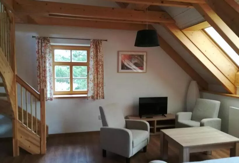 ペンション Penzion Fořtovna