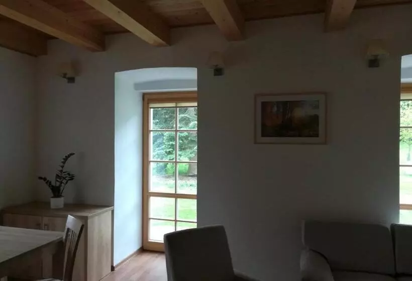 ペンション Penzion Fořtovna