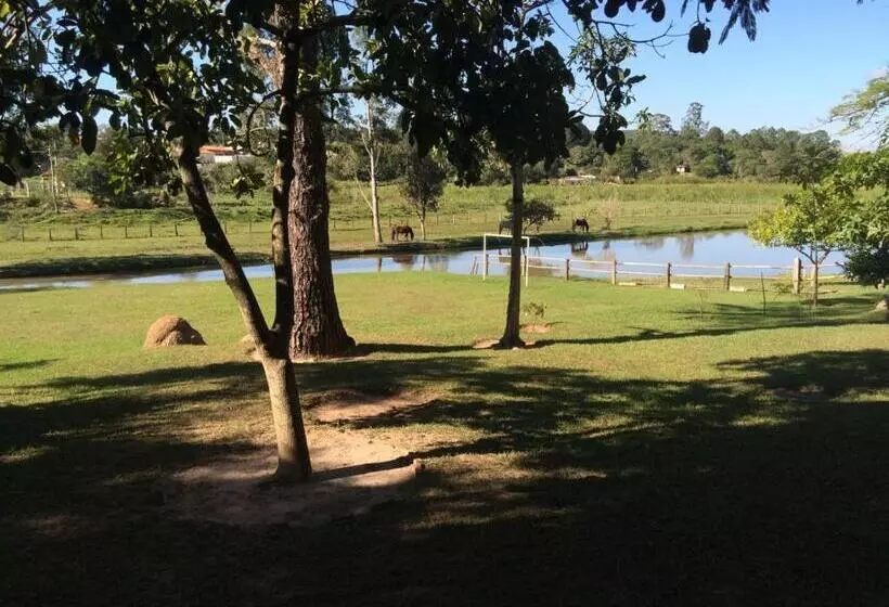 ペンション Pousada Sarapui