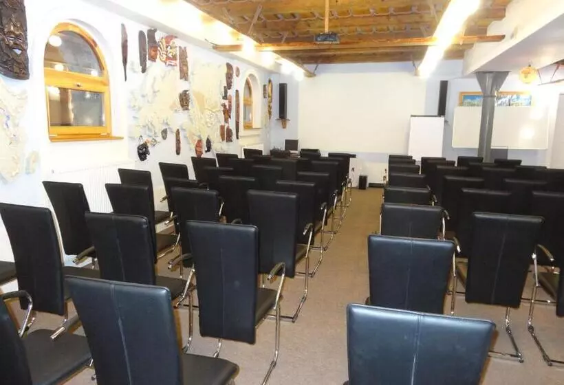 Majatalo Resort Svět