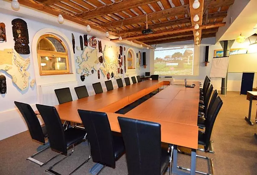 Majatalo Resort Svět