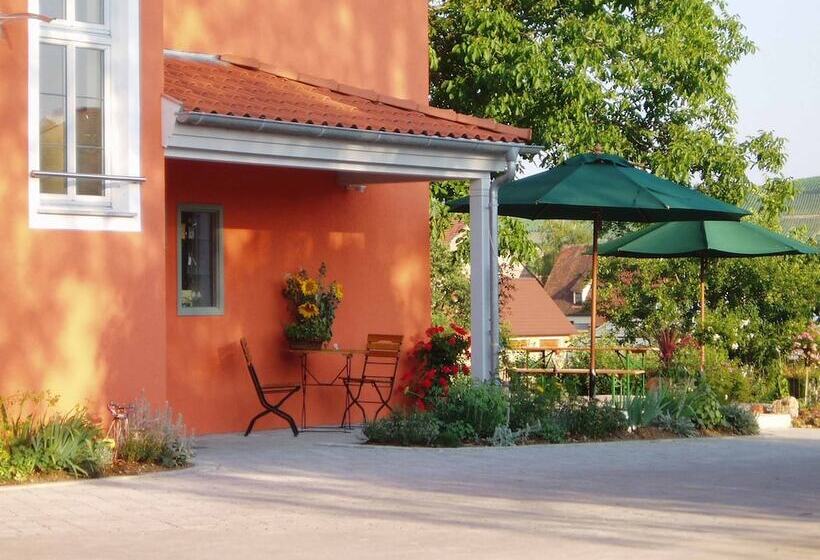 Пансион Weinhof Am Nussbaum