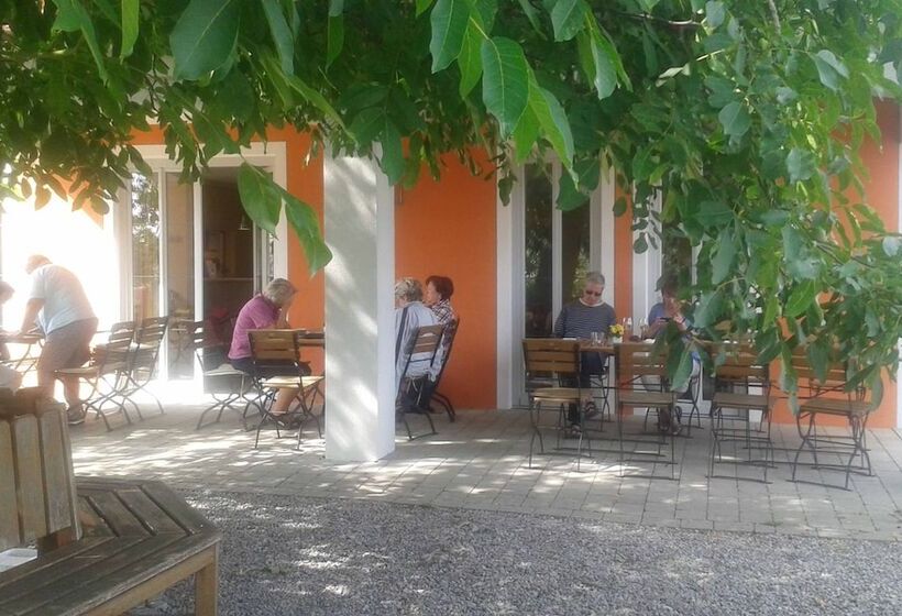 Пансион Weinhof Am Nussbaum