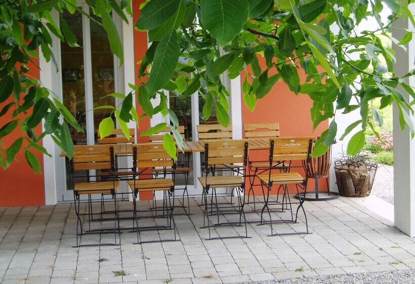 Пансион Weinhof Am Nussbaum