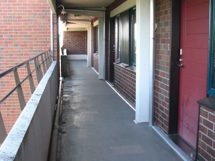 Summer Hotel Katarina