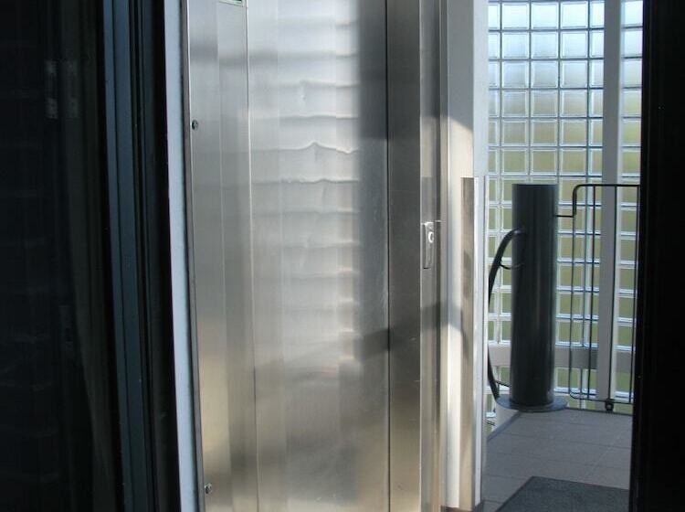 Summer Hotel Katarina