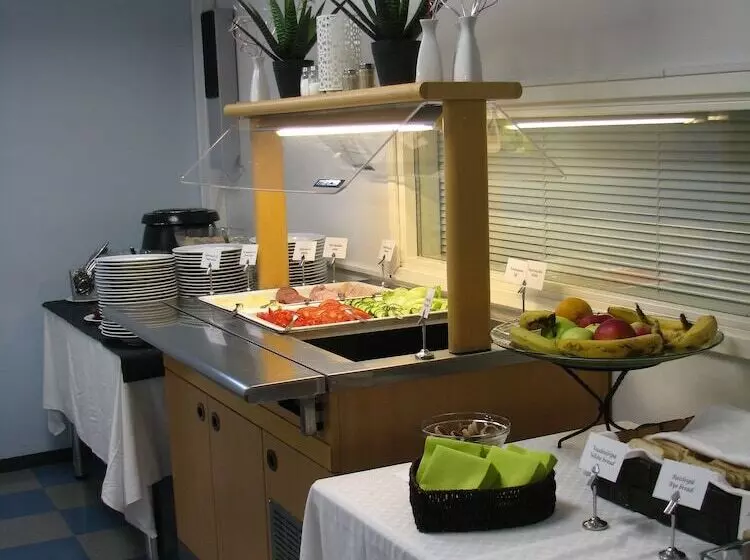 Summer Hotel Katarina