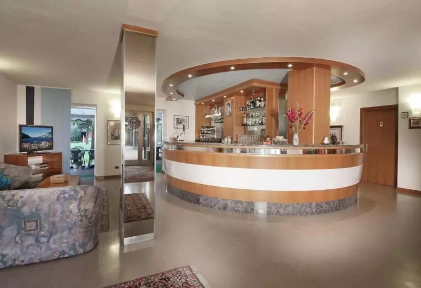 Hotelli Villa Verde