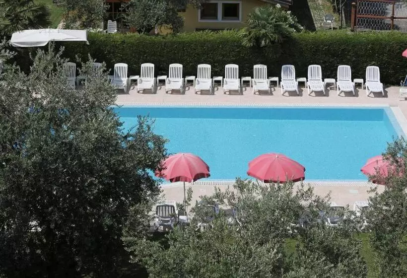 Hotelli Villa Verde
