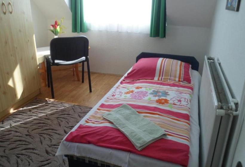 Пансион Makai Apartman