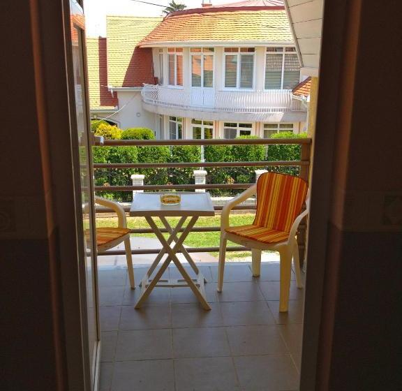 Пансион Makai Apartman