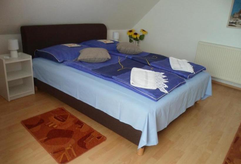 Пансион Makai Apartman