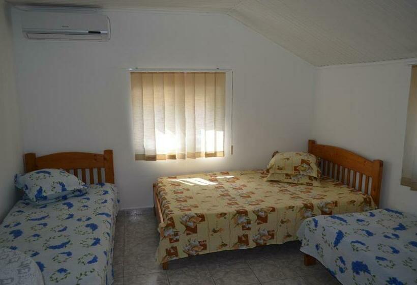 פנסיון Vila Costel&mirela