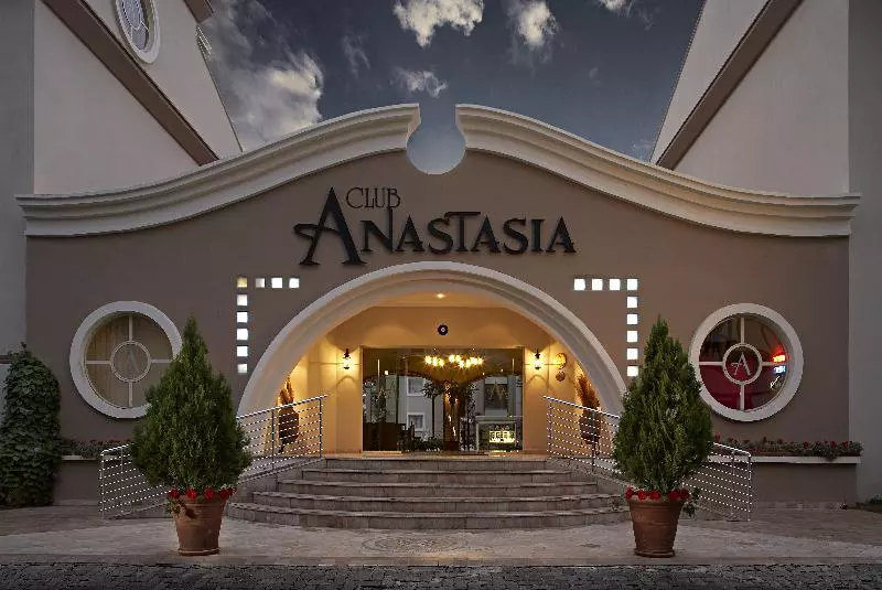 Club Anastasia   Family