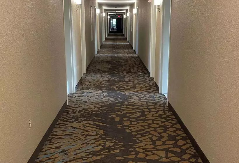 هتل Sleep Inn & Suites