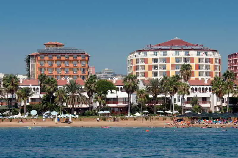 酒店 Arabella World