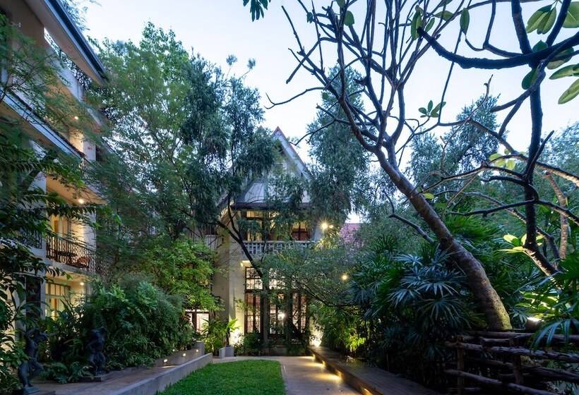 هتل Ariyasom Villa