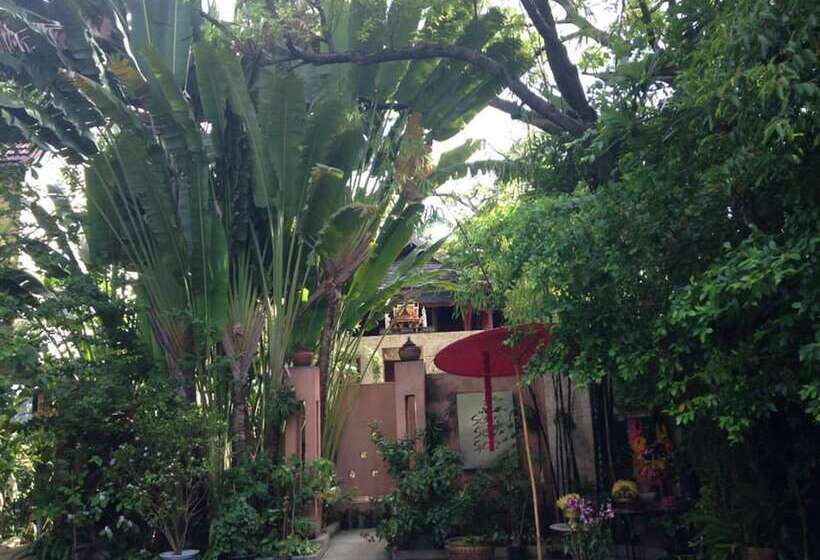 هتل Ariyasom Villa