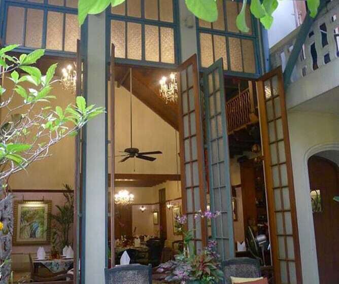 هتل Ariyasom Villa