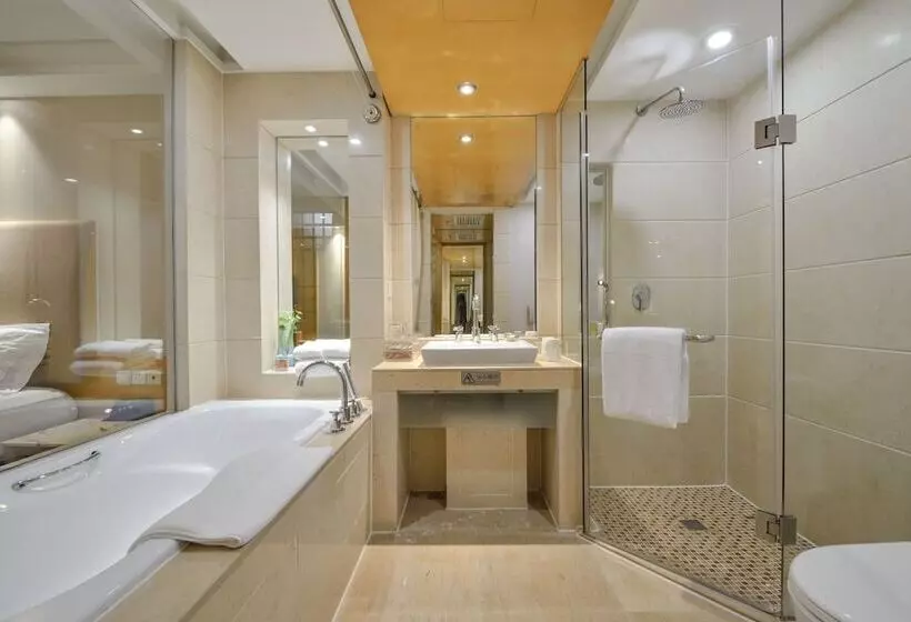 Bayshore Hotel Dalian