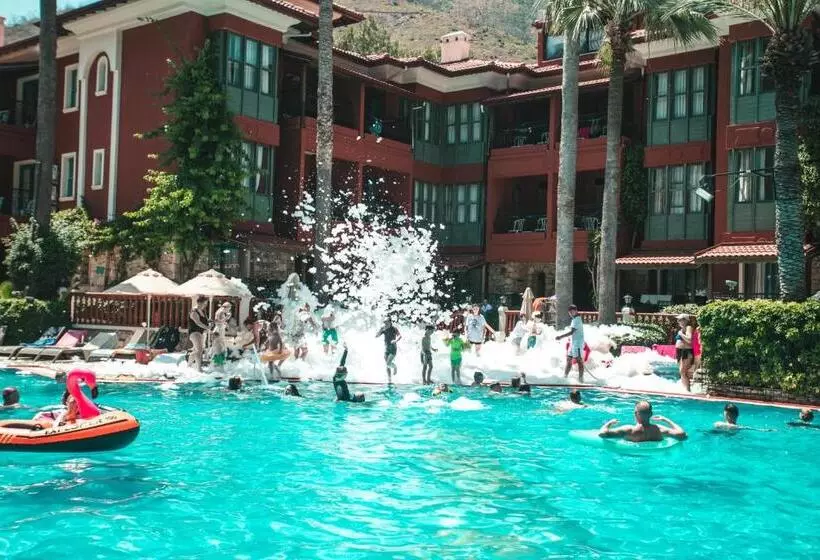 فندق Grand Aquarium