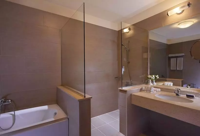 هتل Jaz Elite Crystal, Almaza Bay