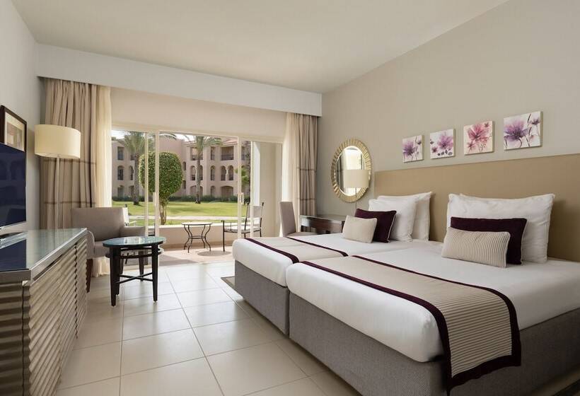 هتل Jaz Elite Crystal, Almaza Bay