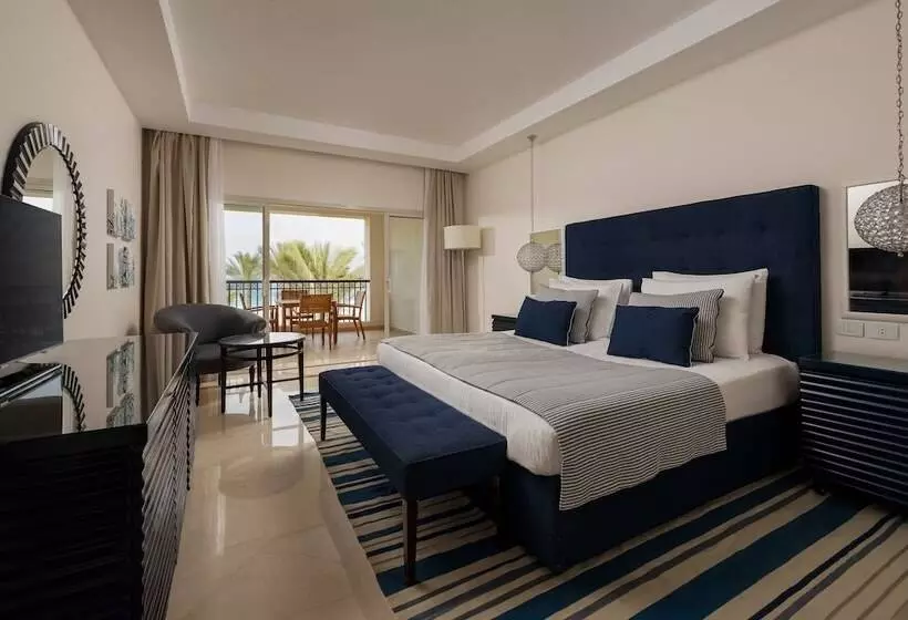 هتل Jaz Elite Crystal, Almaza Bay