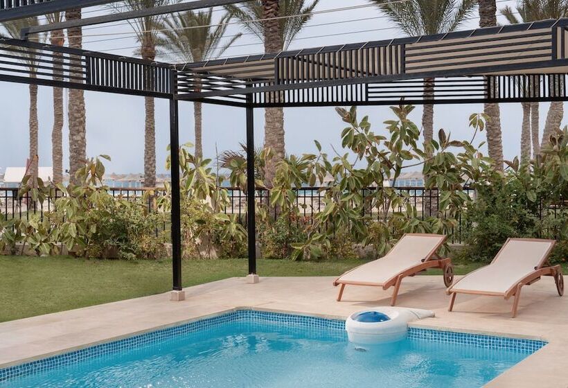 هتل Jaz Elite Crystal, Almaza Bay