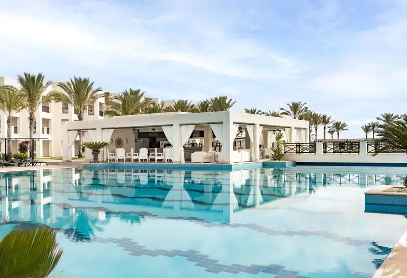 هتل Jaz Elite Crystal, Almaza Bay