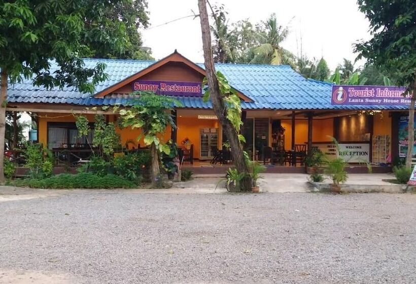 فندق Lanta Sunny House