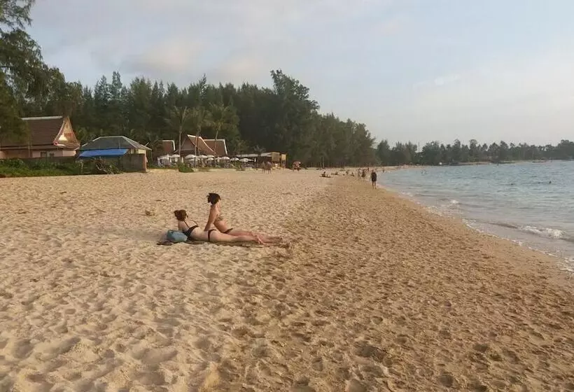 ホテル Lanta Sunny House