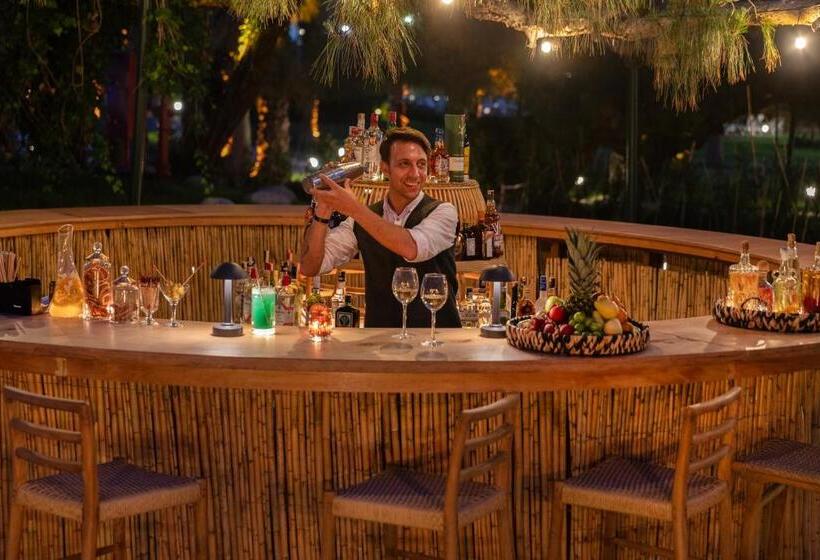 בית מלון כפרי Martı Myra   Ultra All Inclusive