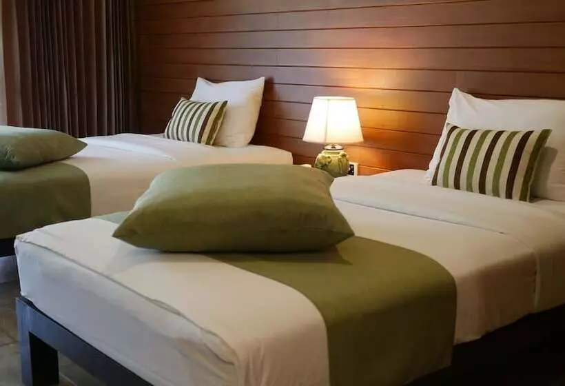 호텔 Royal River Kwai Resort And Spa