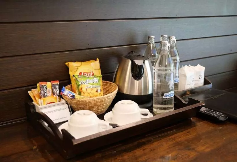 호텔 Royal River Kwai Resort And Spa