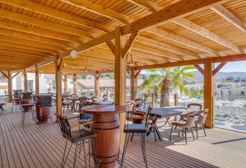 Smart Holiday Hotel & Suites - All Inclusive