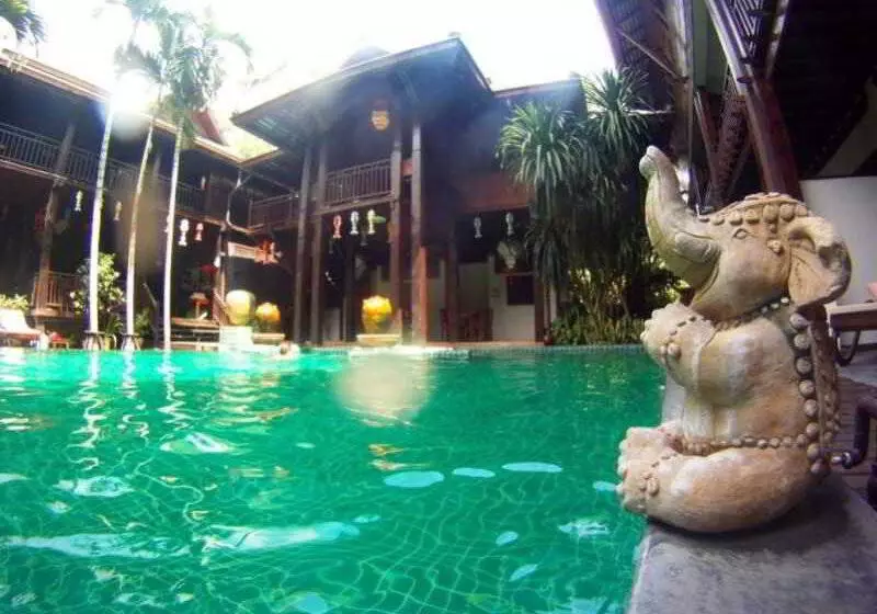 فندق Yantarasri Resort