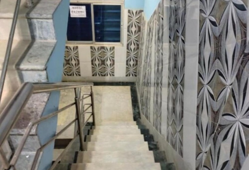 Отель Goroomgo Milan Guest House Digha