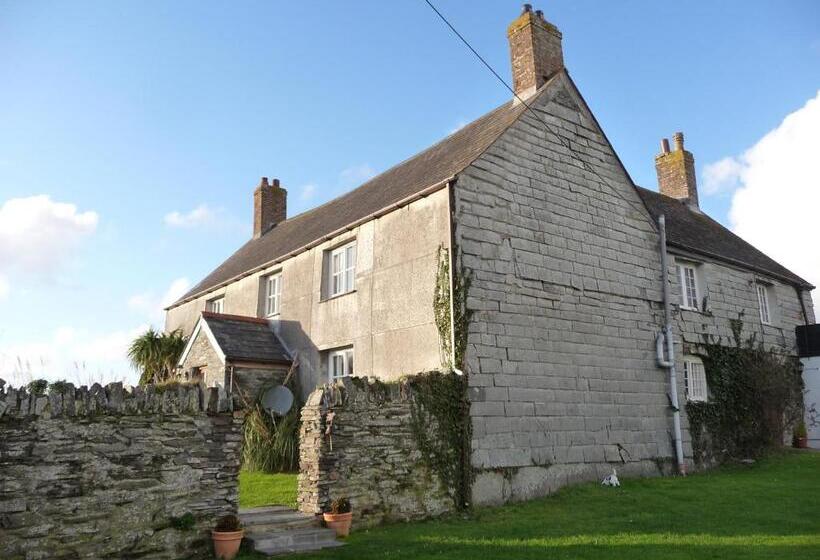 Lellizzick Bed And Breakfast